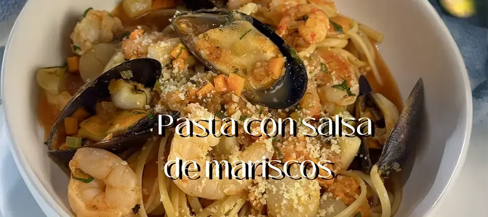 Pasta con salsa de mariscos de Rapa-Nui Ltda